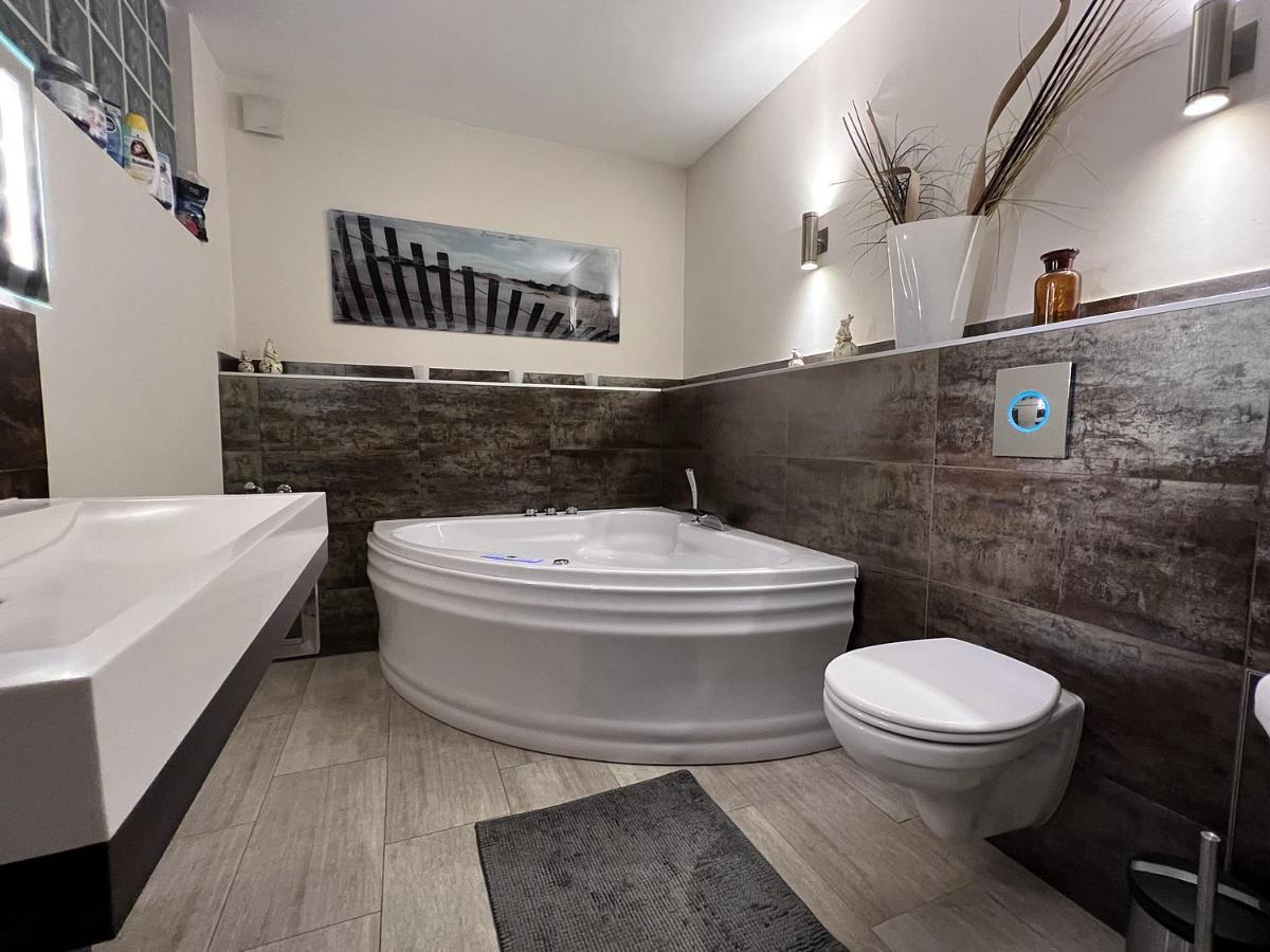 Fewo Mit Garten, Kamin U. Whirlpool 柏林 外观 照片